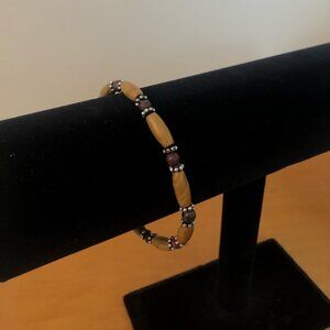 🔴 Handmade Wooden and Beaded Bracelet